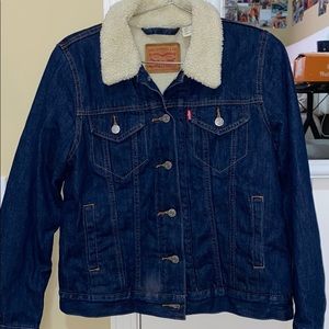 Levi denim jacket with fur